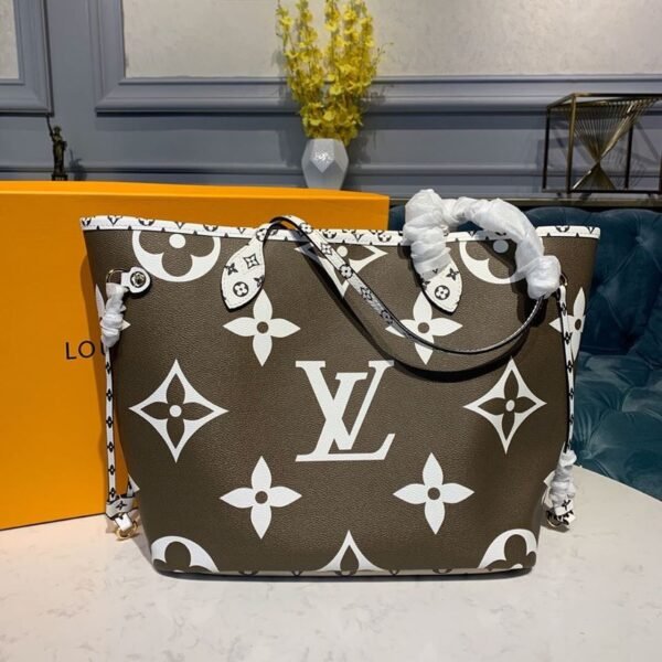 Louis Vuitton Neverfull MM 32cm Monogram Geant Canvas Spring/Summer Collection M44567, Khaki