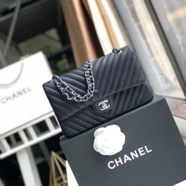 Chanel Chevron Classic Flap Bag 25cm Silver Hardware Caviar Leather Spring/Summer Collection Black