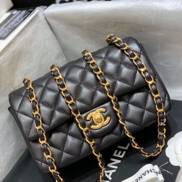 Chanel Classic Flap Bag 20cm Gold Hardware Lambskin Leather Spring/Summer Collection Black