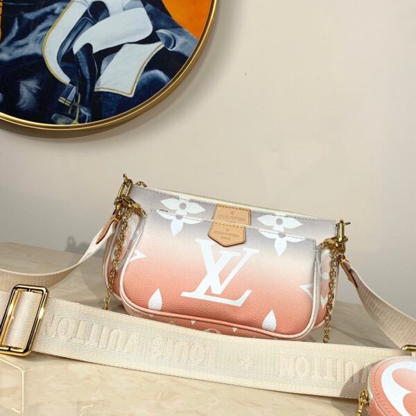 Louis Vuitton Multi Pochette 24cm