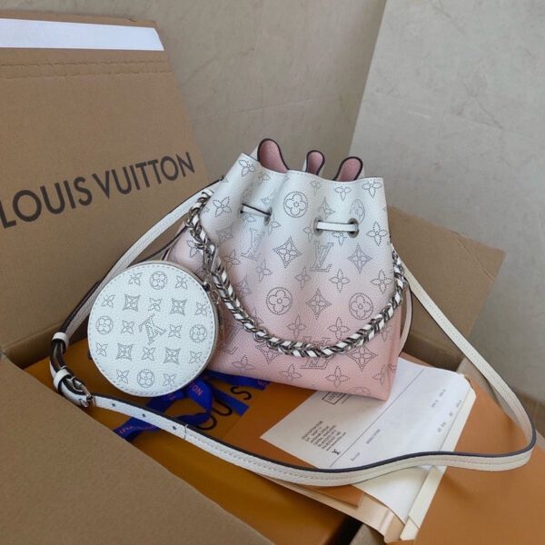 Louis Vuitton Bella Bucket Bag 22cm Mahina Calfskin Leather Spring/Summer Collection M57856 Light Pink