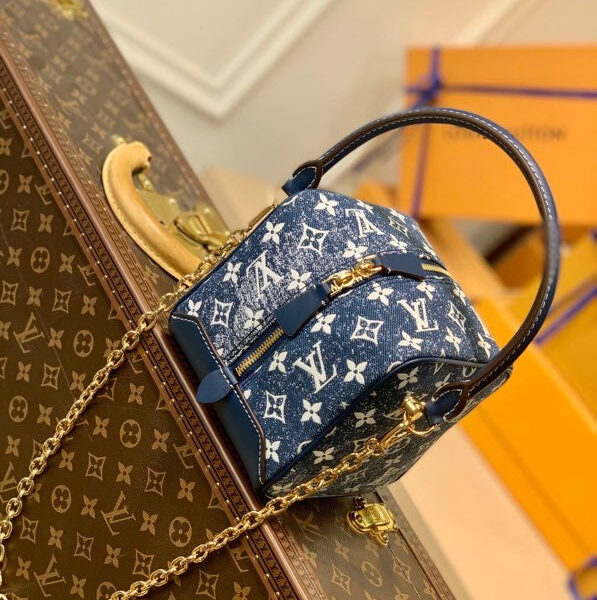 Louis Vuitton Bandoulière M59611 16cm Navy Blue