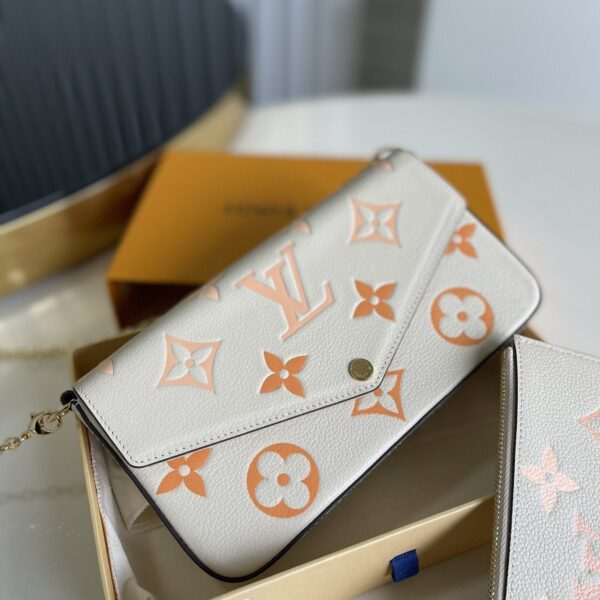 Louis Vuitton Pochette By The Pool 21cm White