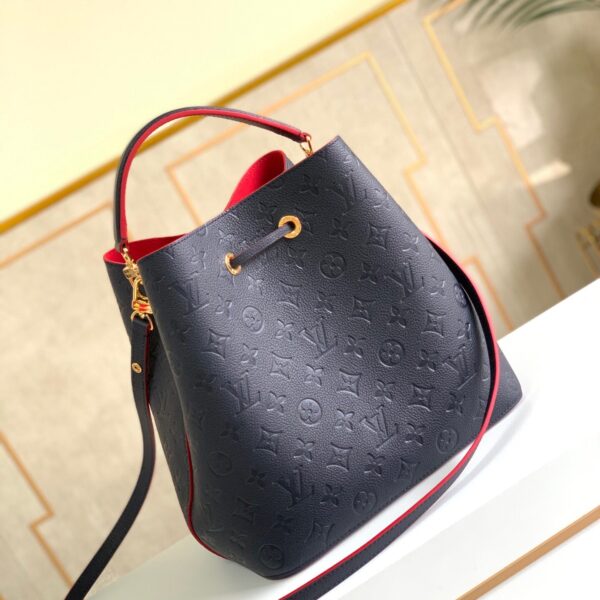 Louis Vuitton Crossbody Bags 26cm Navy blue