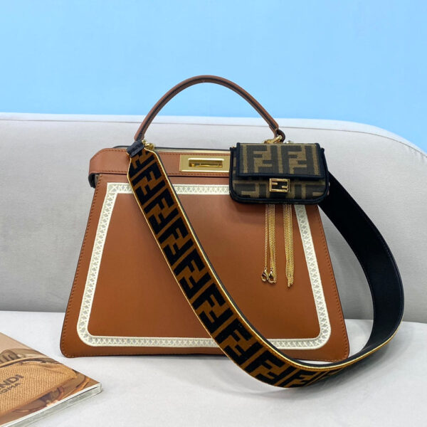 Fendi Peekaboo Bag 33cm Brown