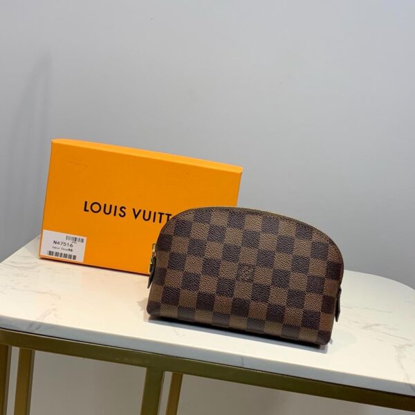 Louis Vuitton Pouch Monogram 19cm Brown